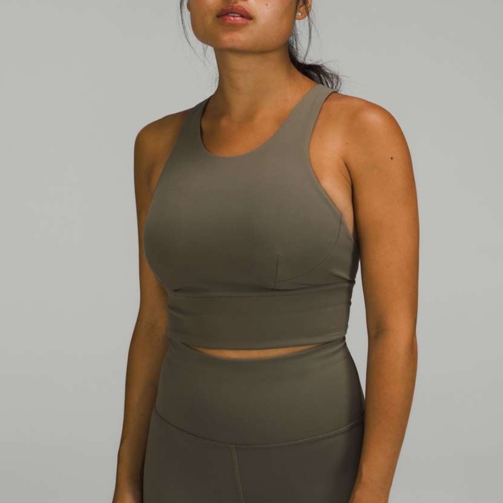 Lululemon wunder train 
Longline bra